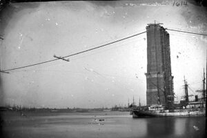 Brooklyn Bridge, Brooklyn Tower with pilot ropes